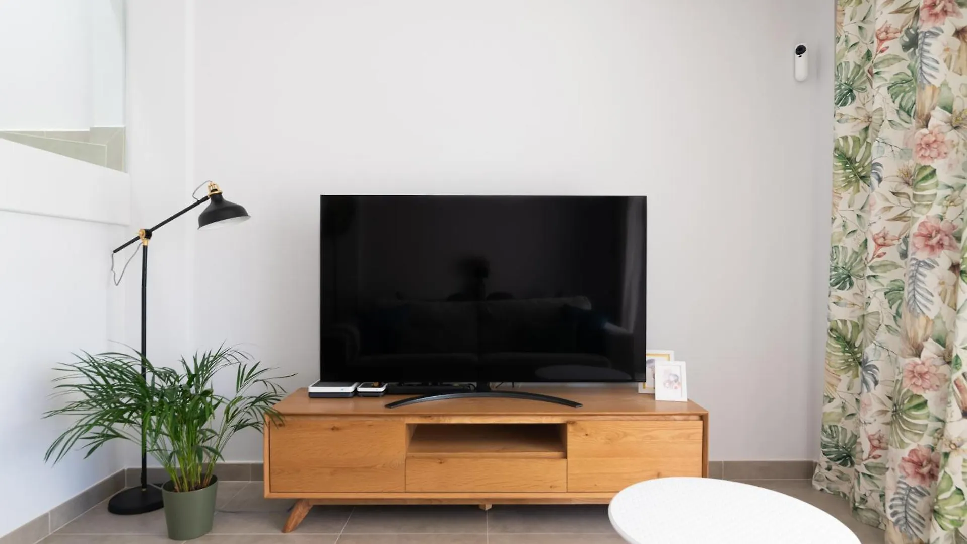 بيت للعطل White Medano Apartment. New With Fast Wifi El Médano