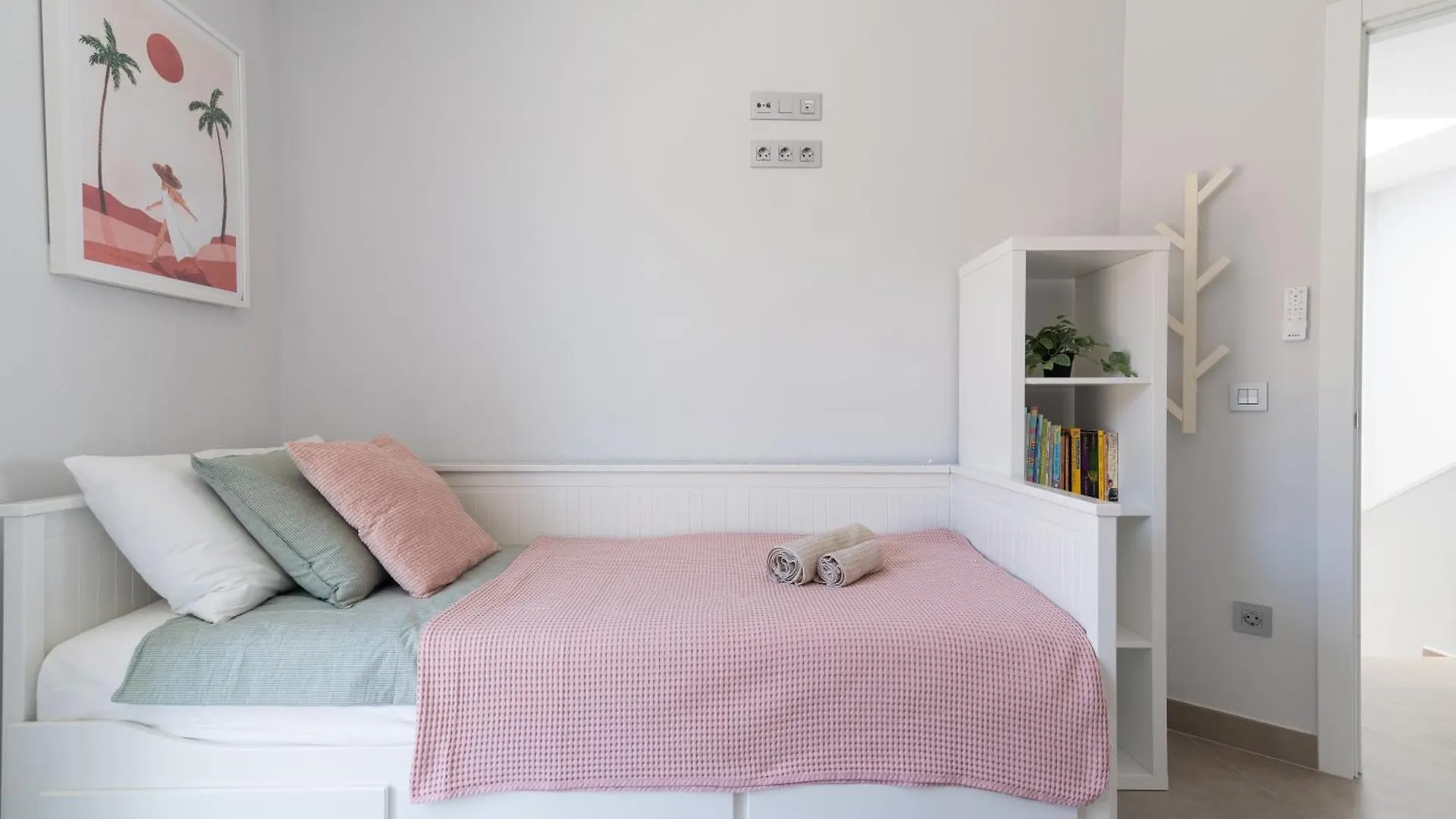 White Medano Apartment. New With Fast Wifi El Médano 0*,